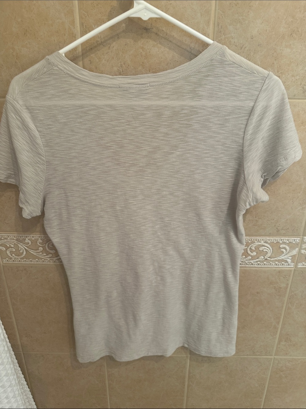 James Perse Short Sleeve V-Neck Tee in Light grey - Picture 3 of 3